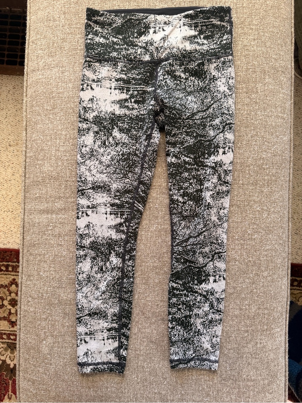 Athleta Black & White High-Rise Printed Leggings